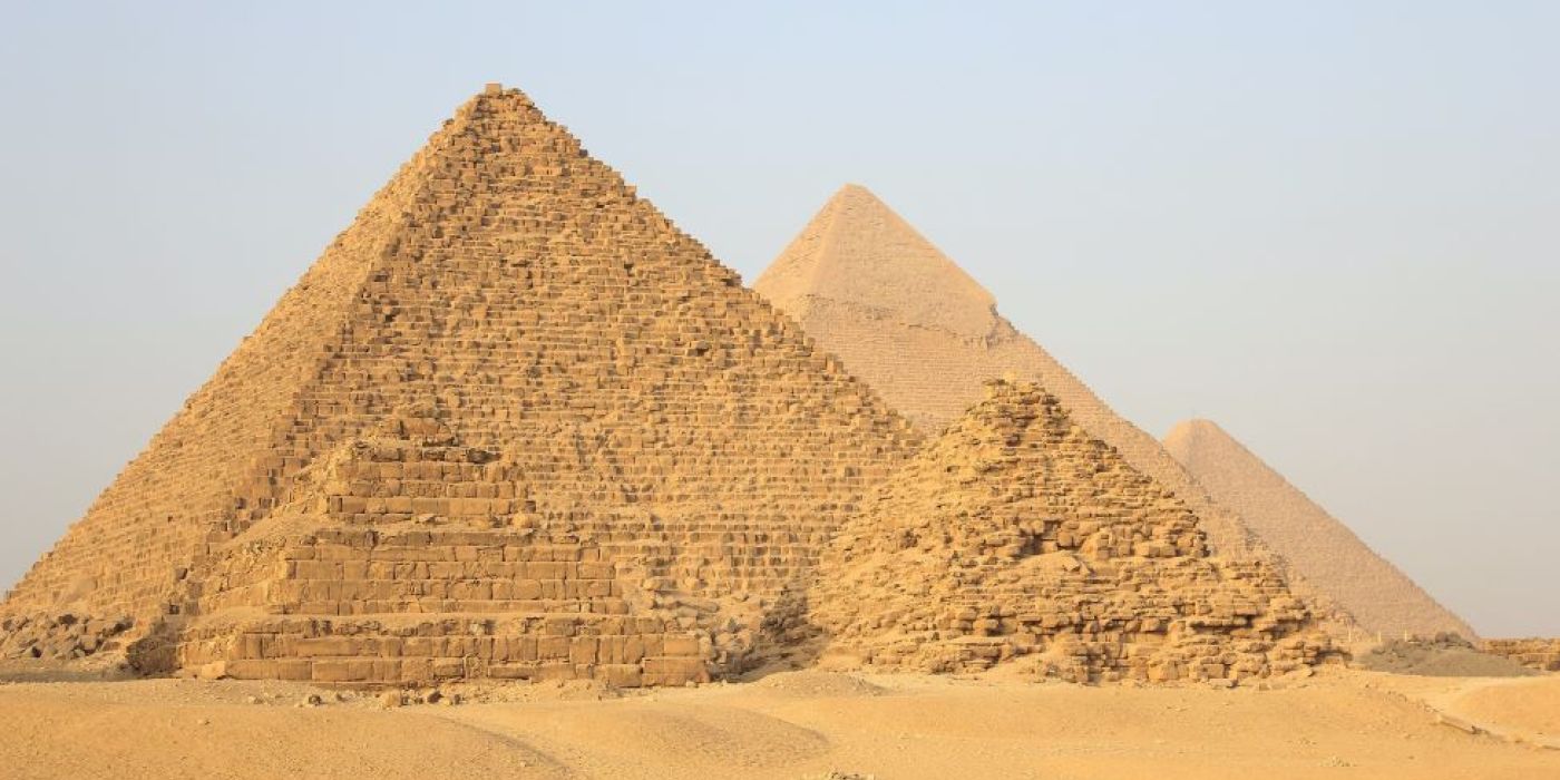Neith II. Teti piramis 300 múmia