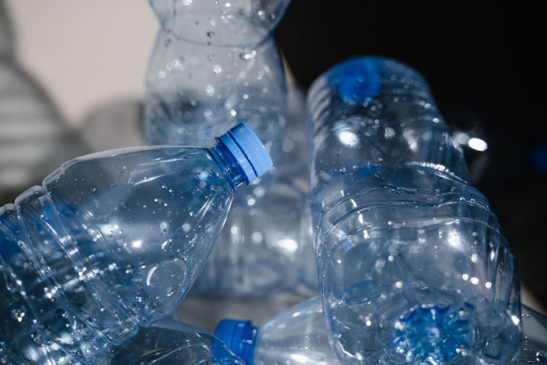 Több mint 7300 palackot gyűjtött össze és váltott vissza egy egyetemista