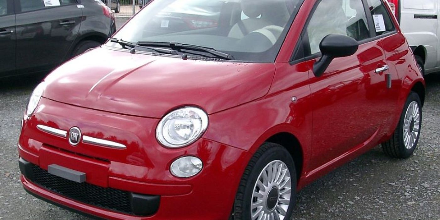 Fiat 500 vétel Bella Ramsey