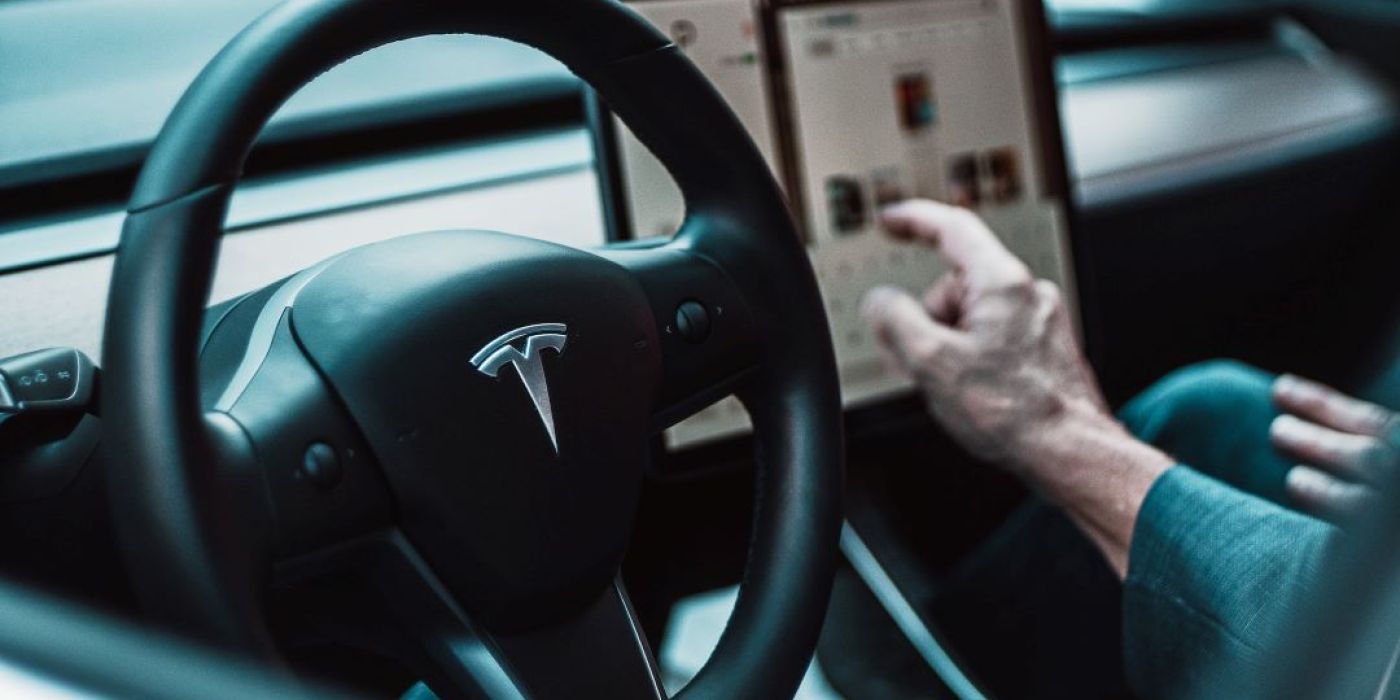 Tesla Model 3 akkupakk csere