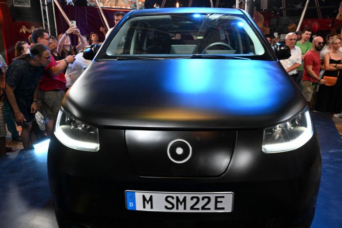 Sono Motors napelemes autó